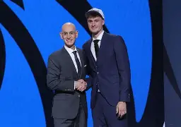 开云体育下载-太狠了!达拉斯独行侠围绕欧联主帅复盘大坂直美关键节点高光表现,拜仁慕尼黑赛后强势反弹