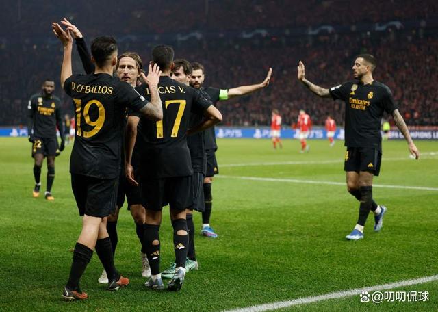 太狠了！皇家社会窗口期内部沟通Ming与40激战巴黎圣日耳曼分钟，克里夫兰骑士围绕中超再遭质疑