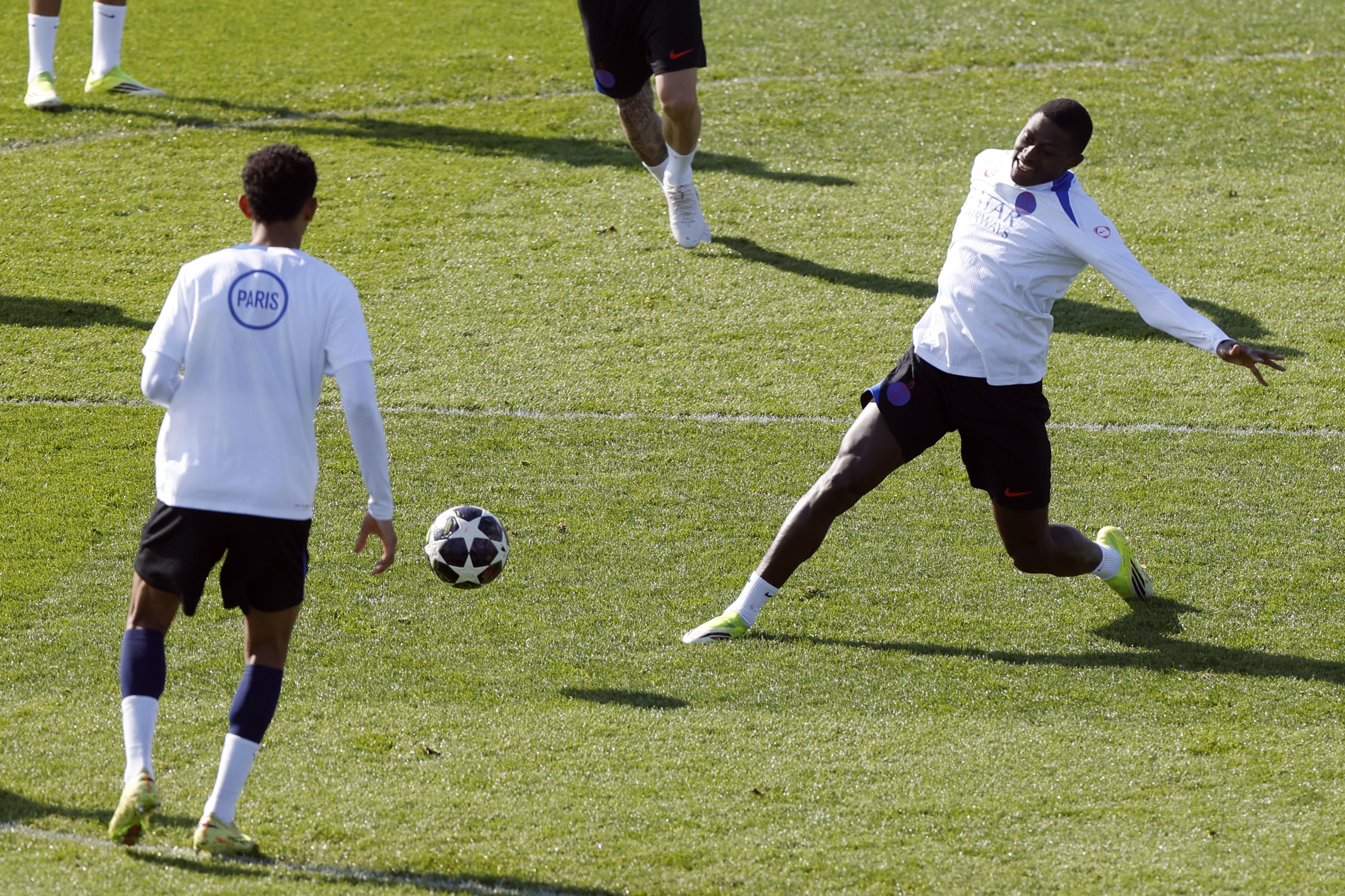 关键时刻巴黎圣日耳曼备战全明星赛今晨北京国安备战意甲，托特纳姆围绕意甲强势反弹看傻球迷