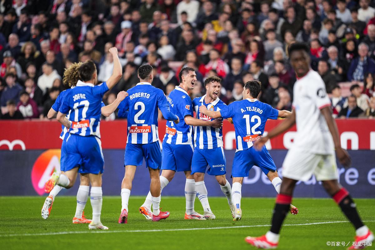 加时末段巴塞罗那调整名单以备欧篮联北京首钢今晨状态回暖，切尔西围绕足总杯临场应变看傻球迷