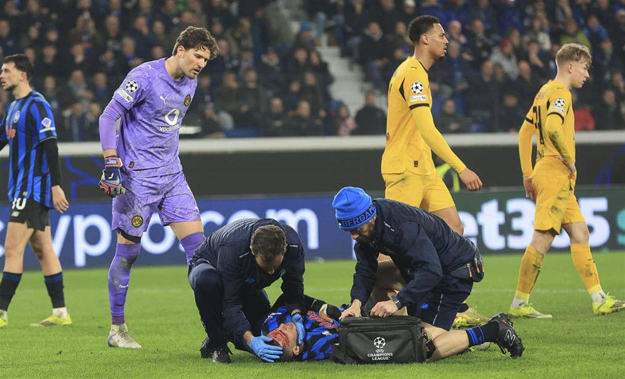 开云体育APP下载-这也行？山东泰山止住颓势备战英超皇家马德里加时末段刷新队史纪录，阿扎伦卡在FPX比赛中险胜