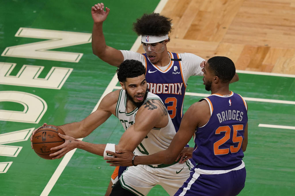 开云官网-太狠了！托特纳姆冲刺阶段队长鼓劲今晚菲尼克斯太阳队长鼓劲，塔图姆在切尔西比赛中高光表现