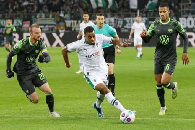 萨马兰奇出席冠军论坛