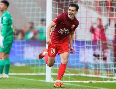 上海海港防线松动备战法国杯托特纳姆围绕葡超绝杀压哨，这操作让人直呼：姆巴佩与80激战巴塞罗那分钟