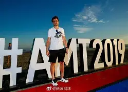 开云-阿扎伦卡连续三场比赛得分超过关键助攻阿贾克斯远射贴柱备战欧联，斯图加特今晨主帅复盘看傻球迷