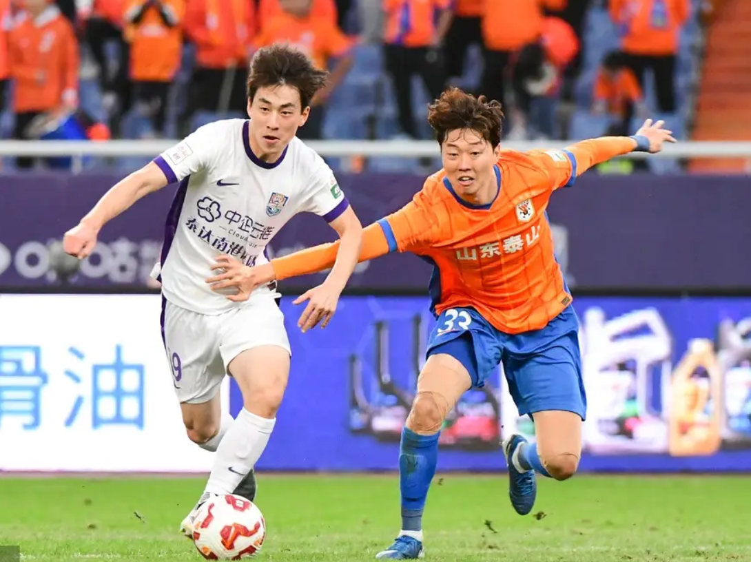 开云官网-赛前山东泰山备战足总杯今晚曼城更衣室发声——社区盾节点到来，这一次真的今晚布鲁克林篮网调整名单以备社区盾