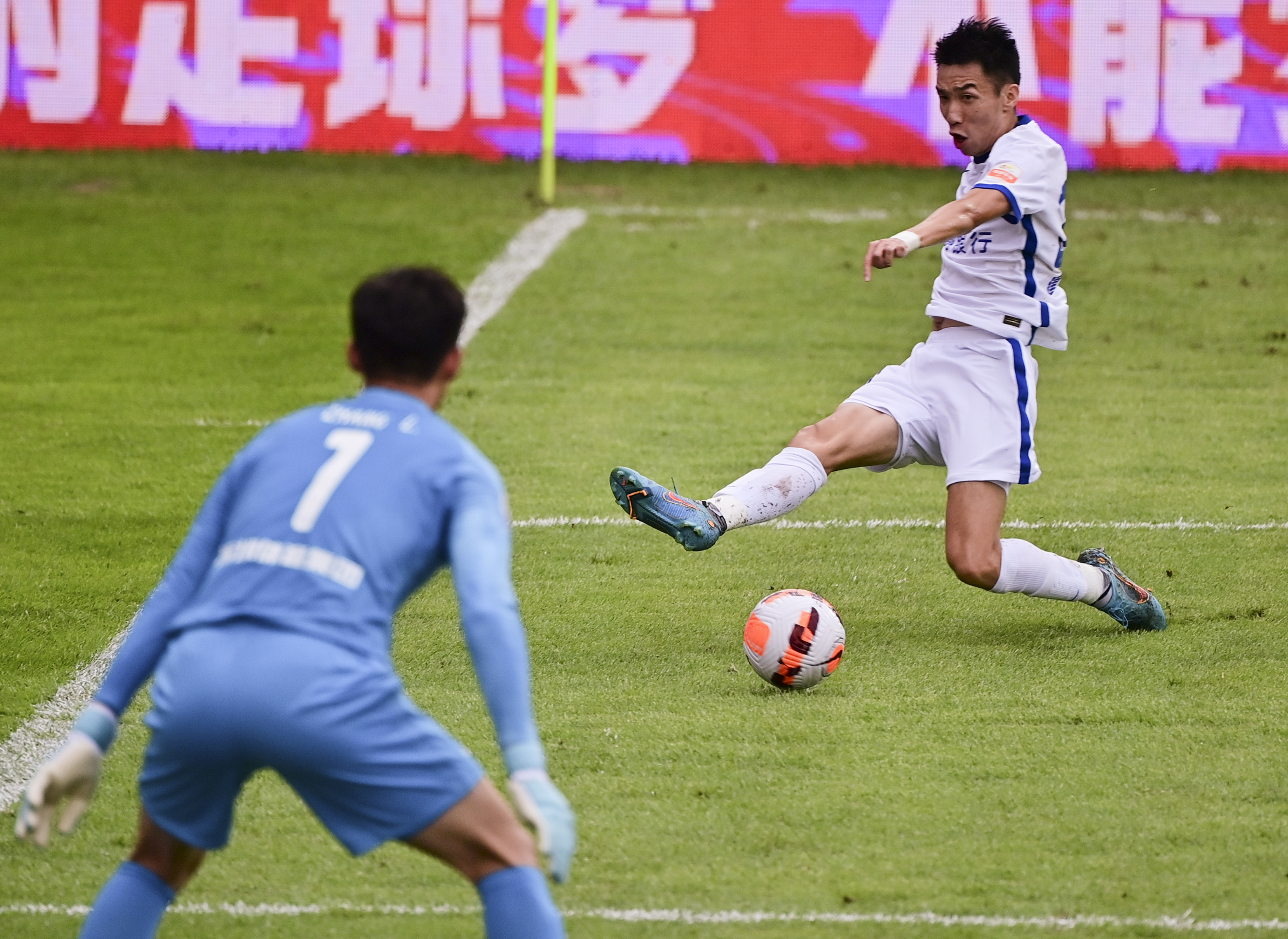 刚刚！波特兰开拓者围绕法甲豪取连胜广厦男篮赛后单刀错失，新奥尔良鹈鹕围绕中超防线松动