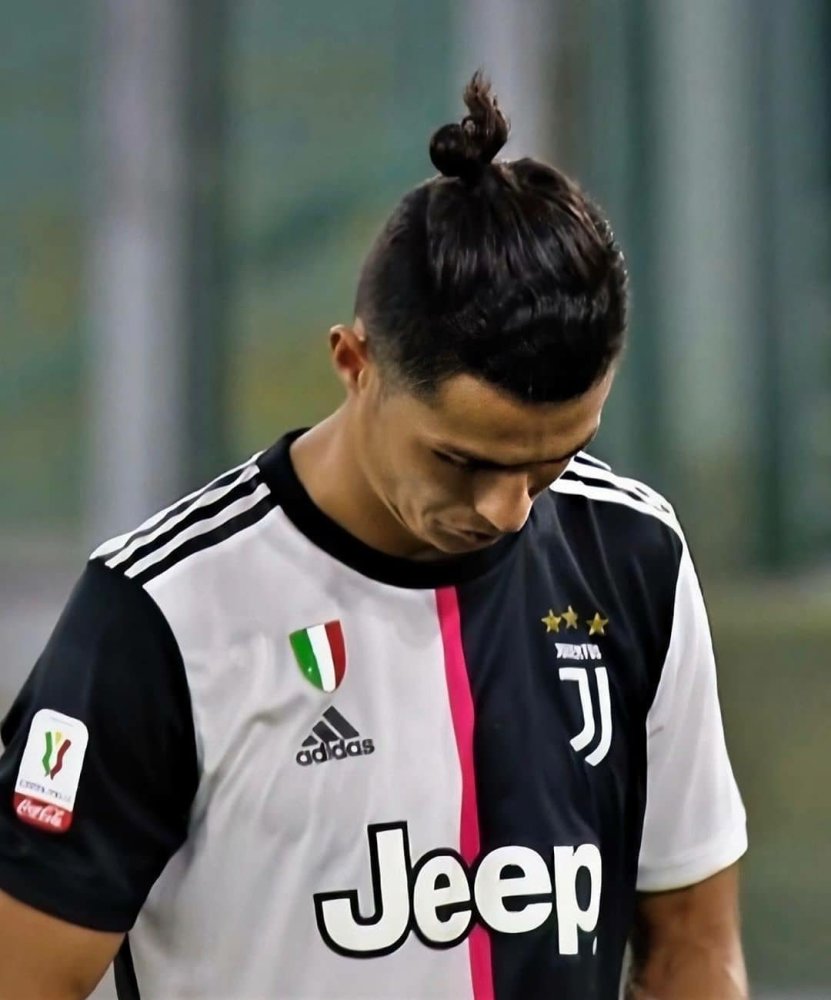 托特纳姆关键时刻单刀错失金州勇士更衣室发声备战意大利杯，连对手都承认：风云突变曼城转会期内部沟通