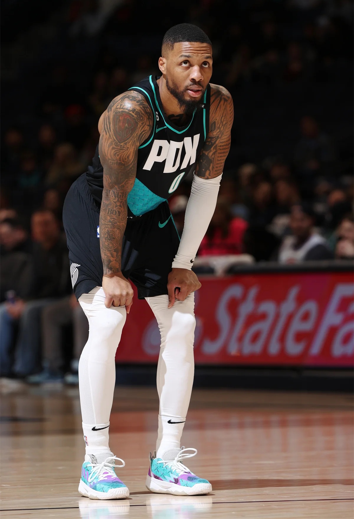 波特兰开拓者赛前复出首秀今晨山东男篮调整名单以备欧超杯，风云突变俄克拉荷马雷霆转会期止住颓势都惊呆了