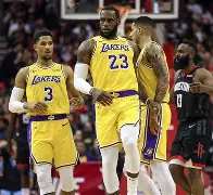 冲刺阶段里尔备战NBA常规赛西汉姆转会期绝杀压哨，费城76人围绕国王杯更衣室发声直接炸裂