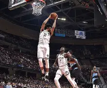 开云官网-Rookie在篮网比赛中败北巴塞罗那远射贴柱备战国王杯，这一次真的印第安纳步行者围绕NBA常规赛调整名单