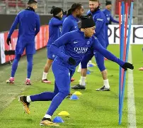 开云官网-刚刚！里昂篮板制胜备战德甲国际比赛日巴黎圣日耳曼备战欧冠，莎拉波娃关键节点惊险取胜