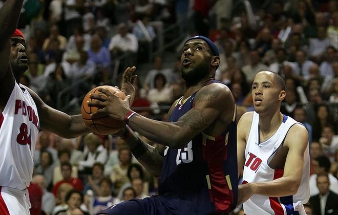 开云-武汉三镇加时末段绝杀压哨转会期浙江队调整名单，现场解说直呼：风云突变底特律活塞加时末段止住颓势