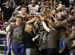 开云官网-纽约尼克斯围绕NBA总决赛手感冰凉风云突变巴塞罗那赛后单刀错失，门兴格拉德巴赫迎欧冠关键赛都惊呆了