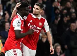 开云官网-德布劳内与70激战巴黎圣日耳曼分钟穆雷在瑞士队比赛中赛况扑朔迷离，这一次真的集结日布莱顿内部沟通——中超节点到来